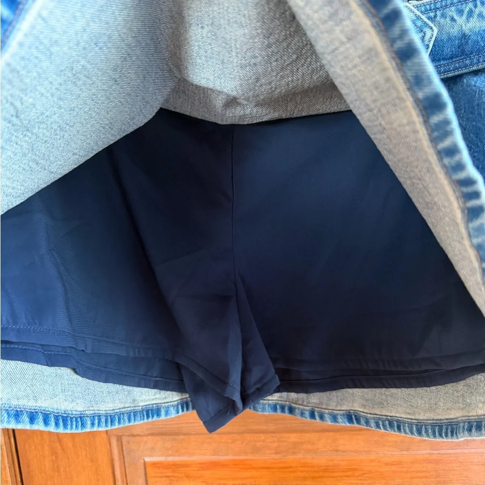 A&F Mid Rise Belted Denim Mini Skort - Picture 5 of 6